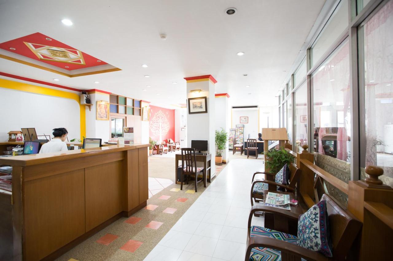 Night Bazaar Place Chiang Mai Exterior photo